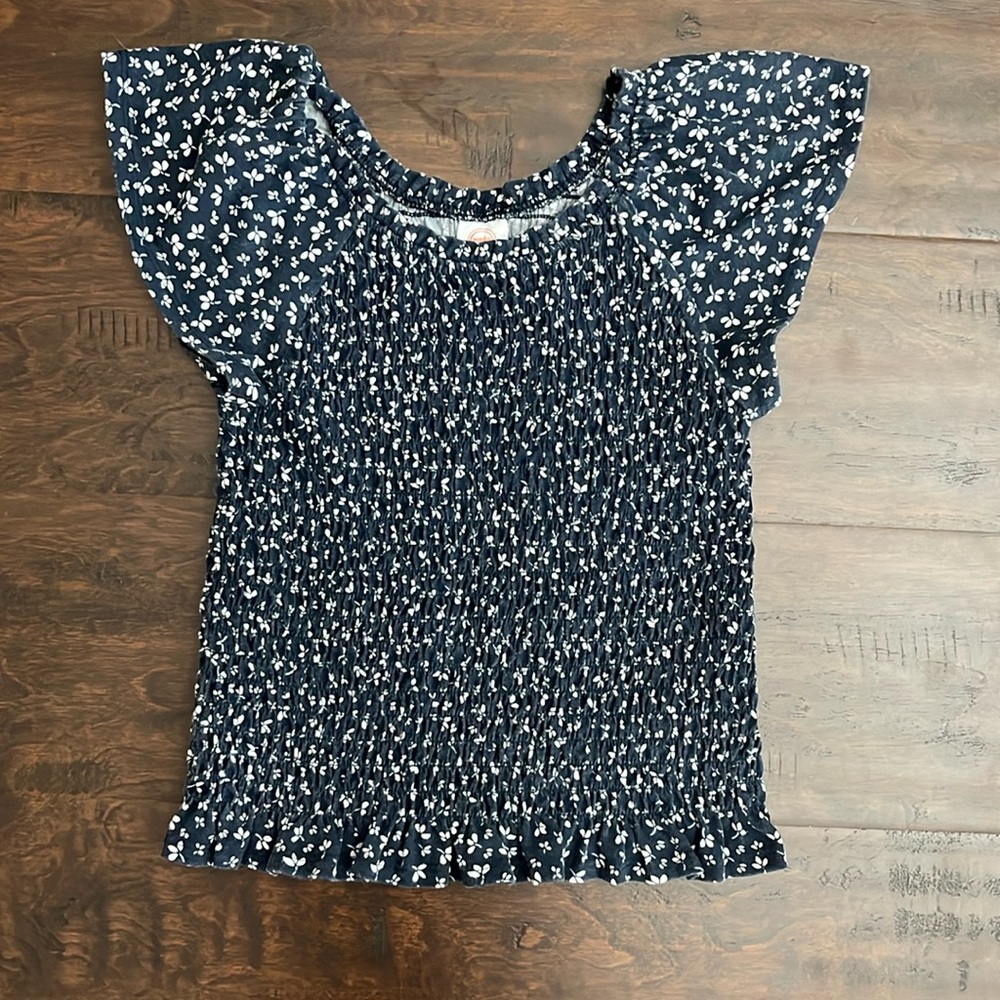 Adorable girls Wonder Nation top